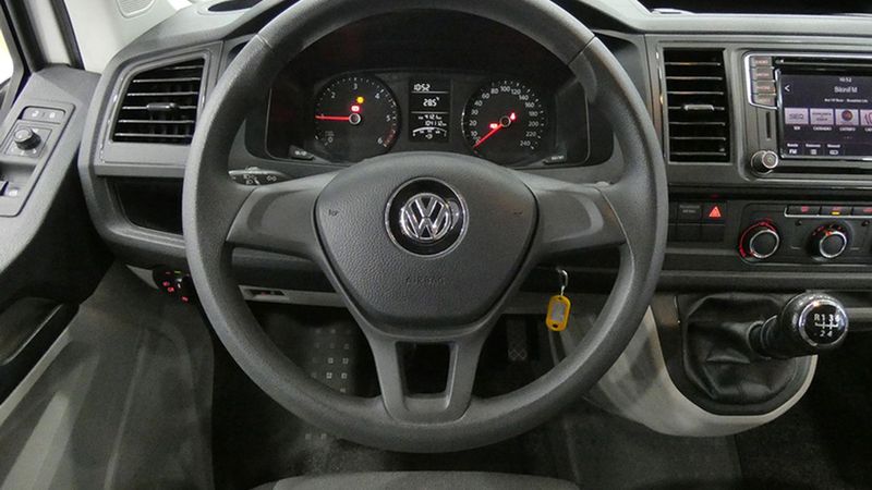 Volkswagen T5 Multivan • 2018 • 104,112 km 9