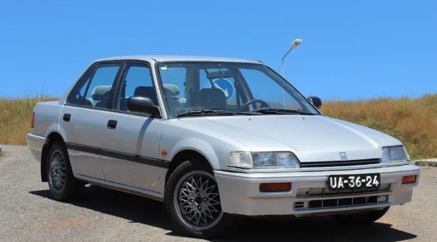 Honda Civic • 1989 • 139,234 km 1