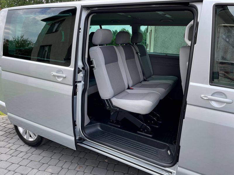 Volkswagen Caravelle • 2011 • 207,000 km 8