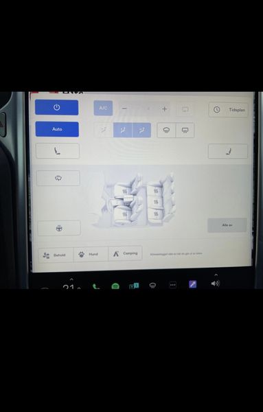 Tesla Model S • 2015 • 125,000 km 15