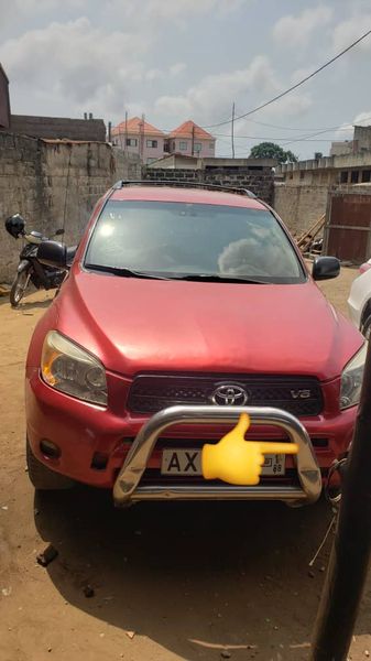 Toyota RAV4 • 2008 • 157,000 km 2