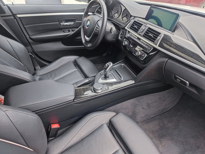 BMW 4 Series Gran Coupe • 2020 • 60,560 km 17