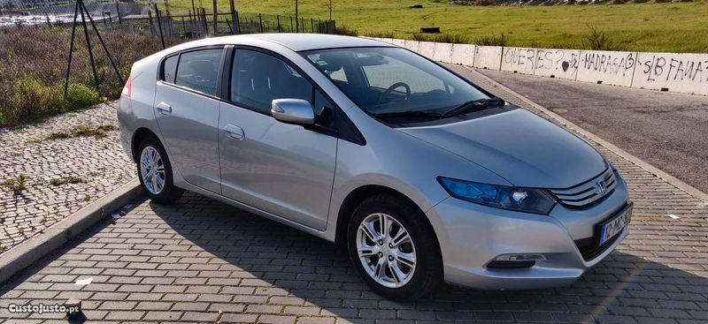 Honda Insight • 2011 • 39,999 km 1