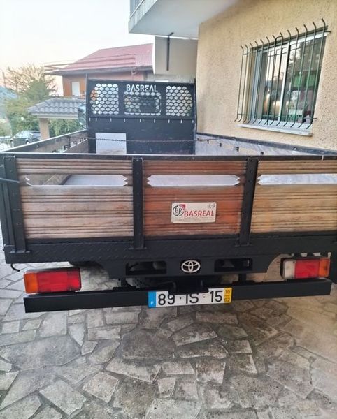 Toyota Dyna • 2010 • 83,000 km 3