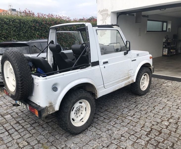 Suzuki Samurai • 1992 • 73,000 km 2