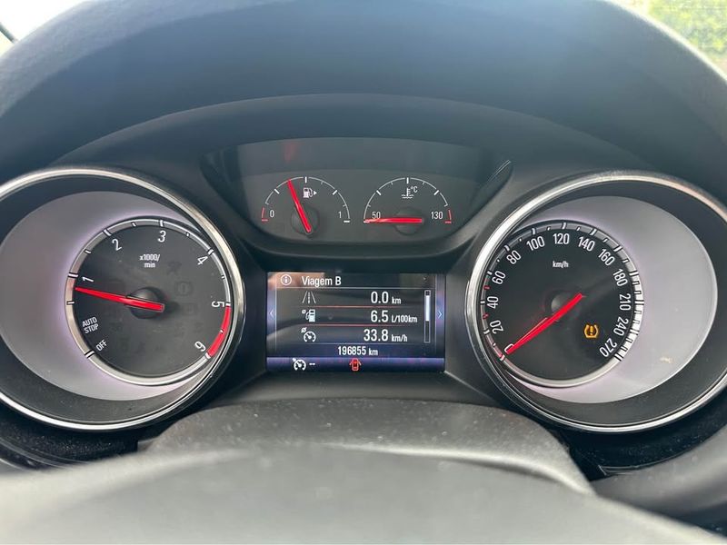 Opel Astra • 2016 • 127,000 km 3