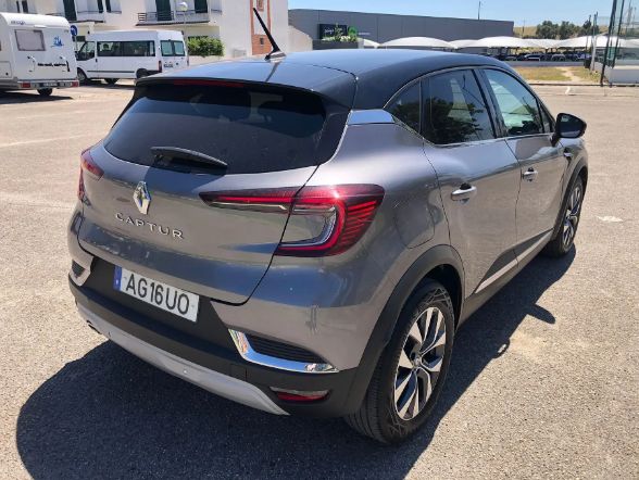 Renault Captur • 2021 • 41,620 km 2