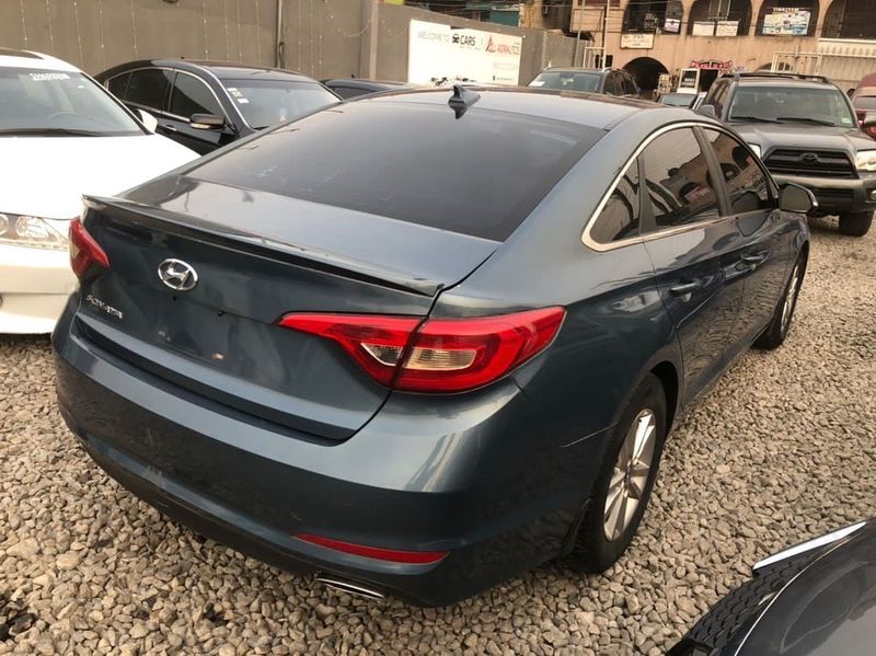 Hyundai Sonata • 2017 • 24 km 2