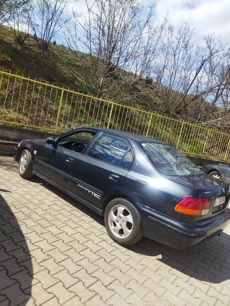 Honda Civic • 1996 • 310,000 km 5