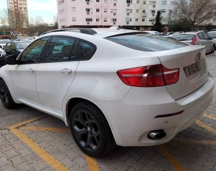 BMW X6 • 2019 • 192,000 km 5