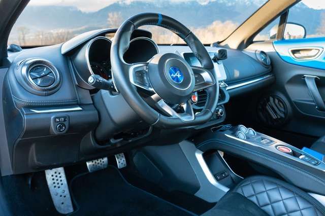 Renault Mégane • 2018 • 32,000 km 19