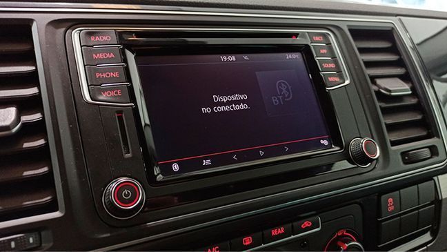 Volkswagen Multivan • 2020 • 80,000 km 12