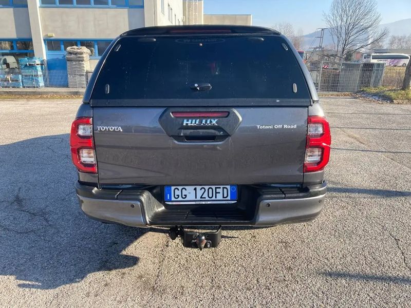 Toyota Hilux • 2021 • 40,000 km 7