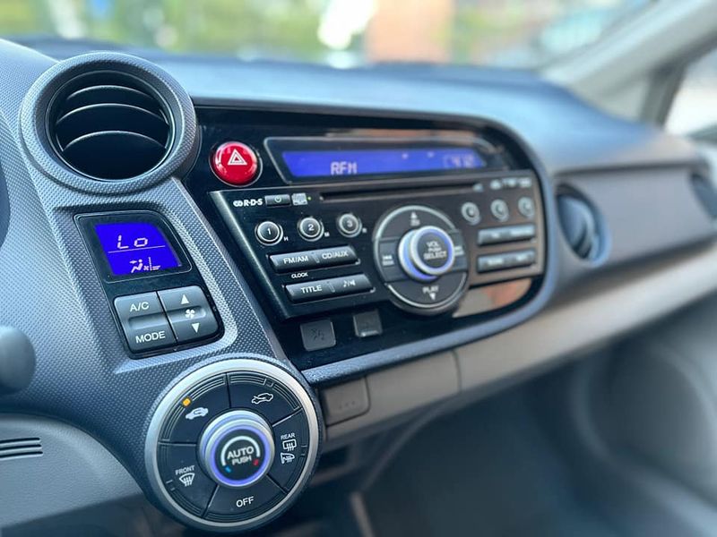 Honda Insight • 2009 • 45,000 km 6