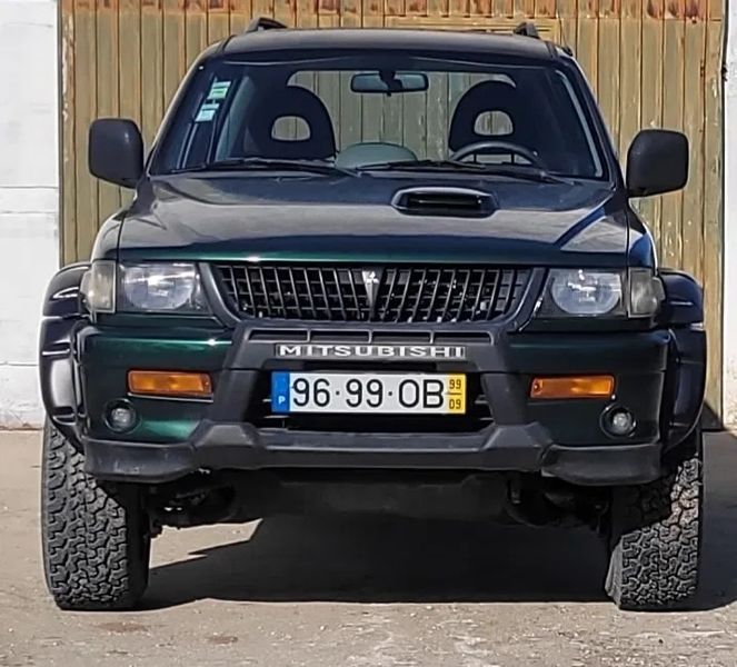 Mitsubishi Pajero • 1999 • 278,000 km 1