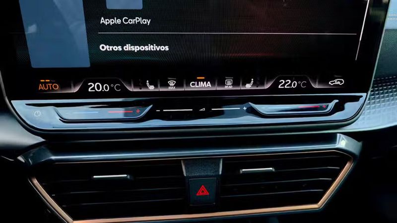 Seat Leon • 2025 • 7,400 km 34