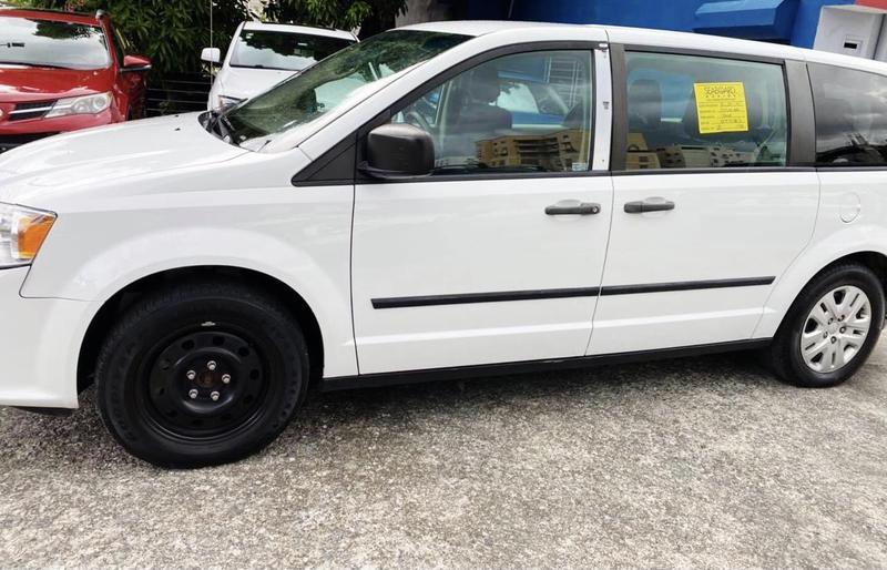Dodge Grand Caravan • 2015 • 111,000 km 8