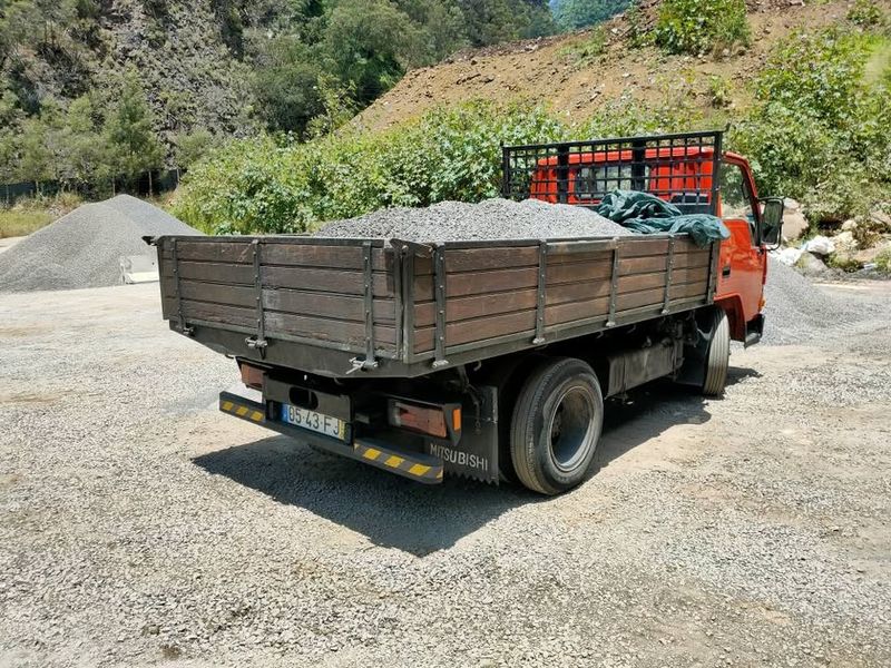 Mitsubishi Fuso canter • 2011 • 135,000 km 3