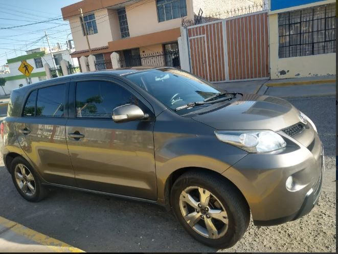 Toyota Urban Cruiser • 2016 • 120,000 km 1