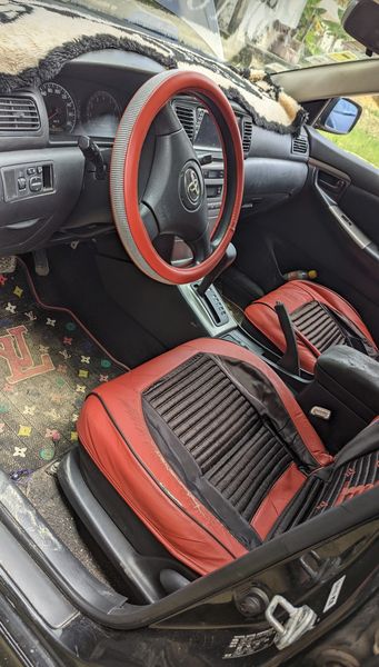 Toyota Corolla • 2008 • 85,000 km 3