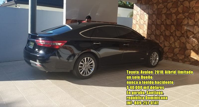 Toyota Avalon Hybrid • 2018 • 1 km 4