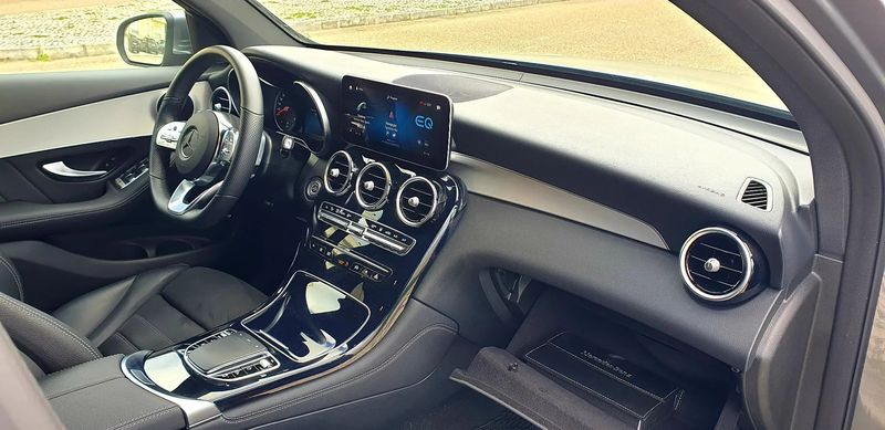 Mercedes-Benz GLC • 2021 • 24,000 km 2