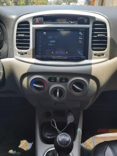 Hyundai Accent • 2007 • 232 km 6