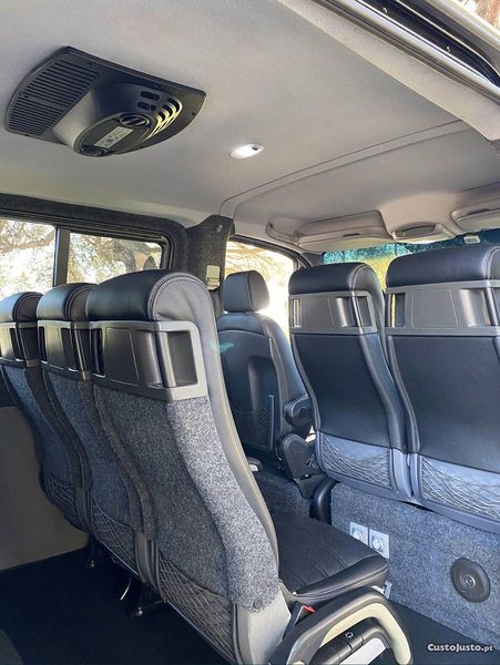 Mercedes-Benz 210 Van • 2010 • 250,000 km 3