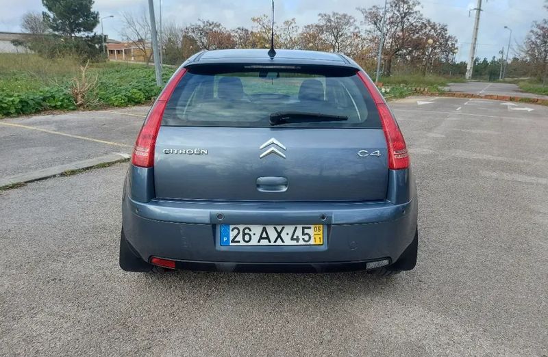 Citroën C4 • 2005 • 157,000 km 2