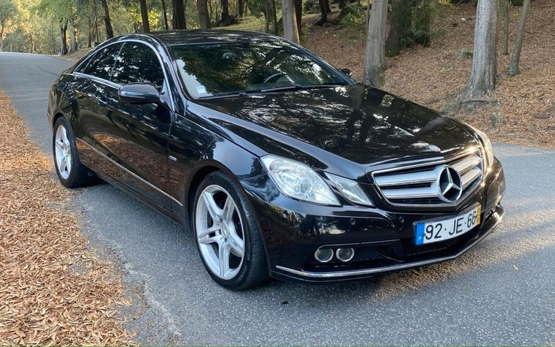 Mercedes-Benz E • 2010 • 200,000 km 1