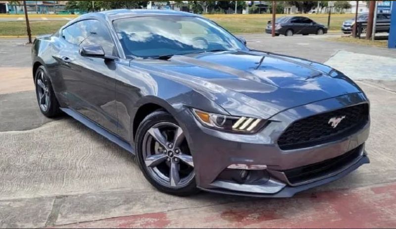 Ford Mustang • 2015 • 93,000 km 6