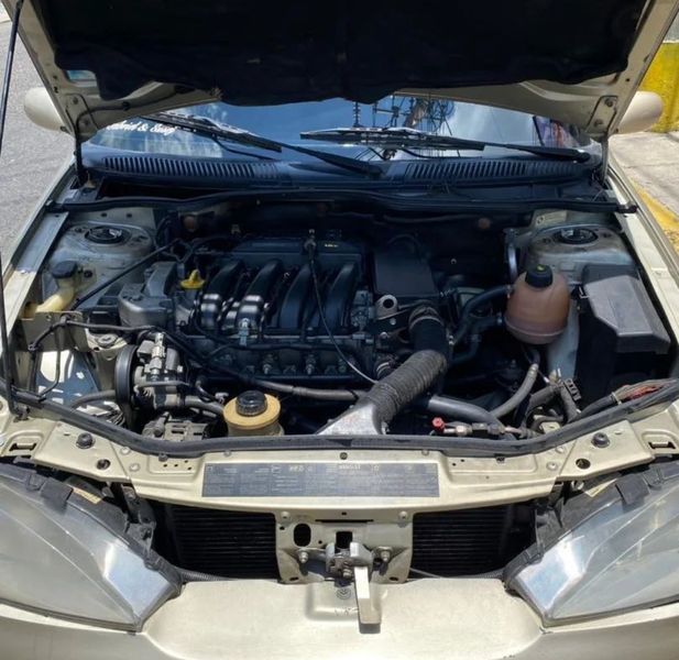 Renault Mégane • 2002 • 300,000 km 7