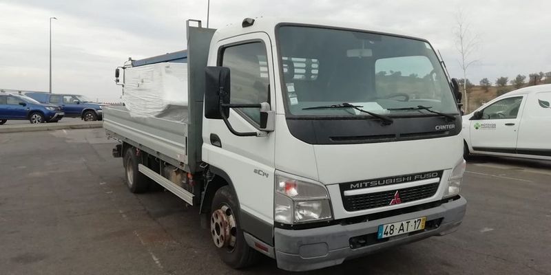 Mitsubishi Fuso canter • 2009 • 120,000 km 1
