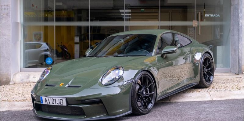 Porsche 911 • 2022 • 4,999 km 1