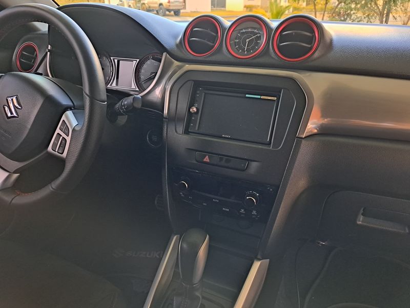 Suzuki Vitara • 2019 • 106,000 km 6