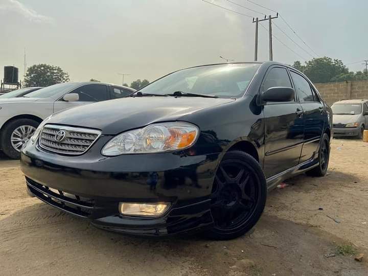 Toyota Corolla • 2004 • 126,340 km 5