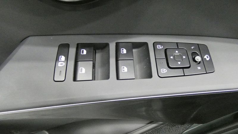 Kia Niro • 2023 • 32,361 km 37