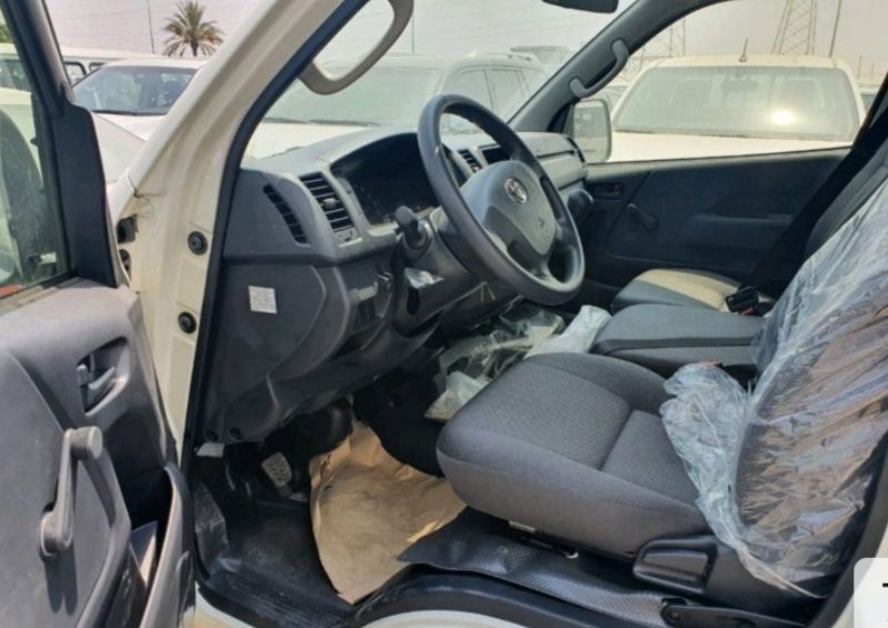 Toyota Hiace • 2016 • 50,000 km 2