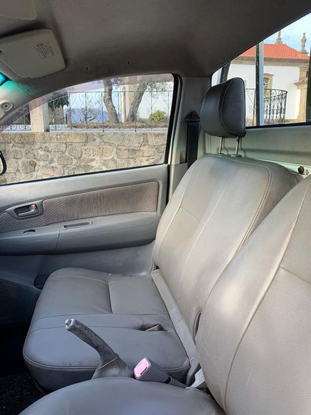 Toyota Hilux • 2008 • 125,000 km 2