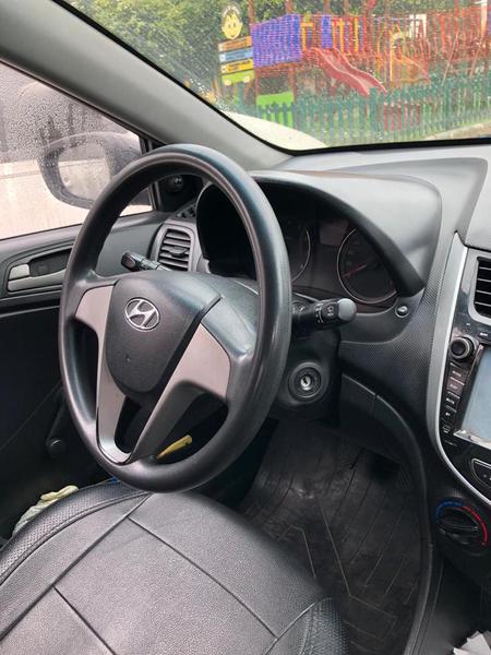 Hyundai Accent • 2017 • 150,000 km 2