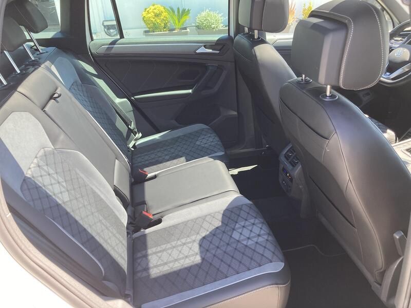 Volkswagen Tiguan • 2022 • 56,228 km 30