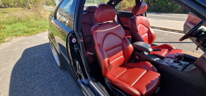 BMW M3 • 2004 • 186,000 km 3