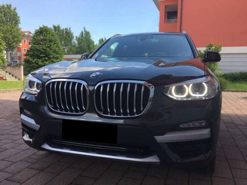 BMW X3 • 2018 • 155,000 km 2