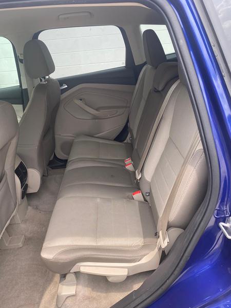 Ford Escape • 2016 • 1 km 2