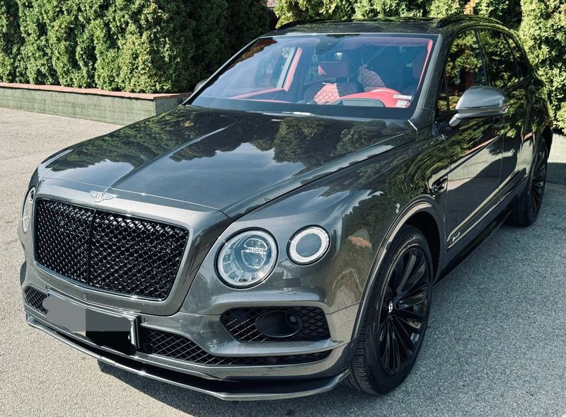 Bentley Bentayga • 2020 • 76,000 km 1
