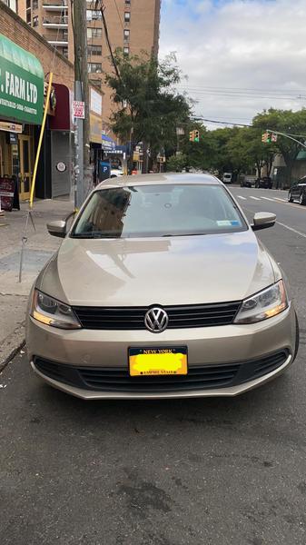 Volkswagen Jetta • 2012 • 10,000 km 4