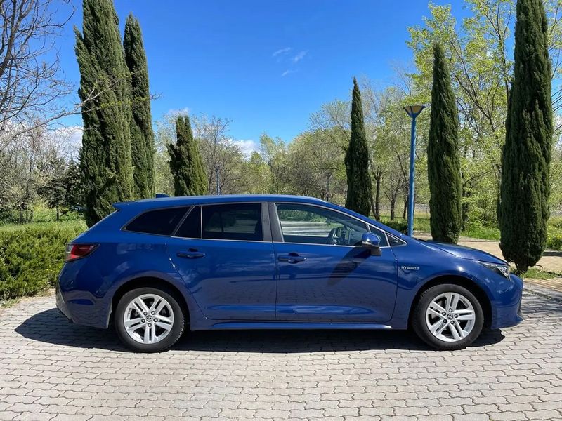 Toyota Corolla • 2020 • 144,000 km 2