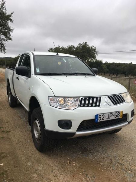 Mitsubishi L200 • 2010 • 130,000 km 6