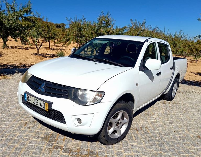 Mitsubishi L200 Pick up • 2010 • 70,000 km 2