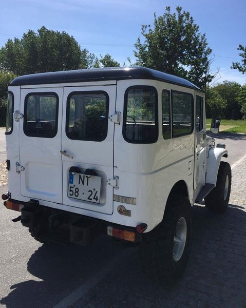 Toyota Belta • 1982 • 109,999 km 2